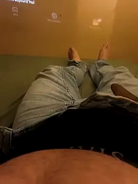 Snapshot of Normalludo0202 chatting on 02/05/26, 03:16 Normalludo0202 online show from 02/05/26, 03:16