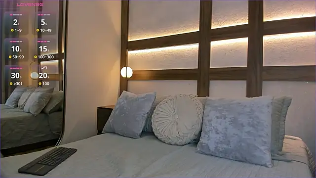 Snapshot of Danna_222 chatting on 09/11/25, 08:53 Danna 222 online show from 09/11/25, 08:53