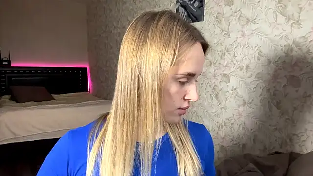 ElisabetLorney online show from 11/18/25, 08:08