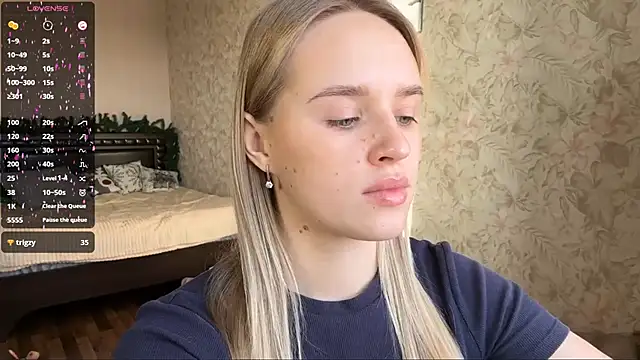 ElisabetLorney online show from 12/15/25, 08:07