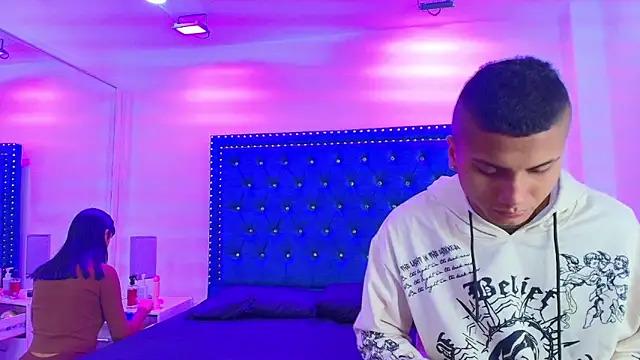 Damian and roxanne online show from 11/10/25, 12:37