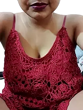 Snapshot of Kriti_Sanon_ chatting on 09/08/25, 03:33 Kriti Sanon online show from 09/08/25, 03:33