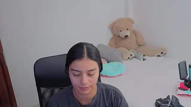 valerihouse online show from 04/02/26, 01:14