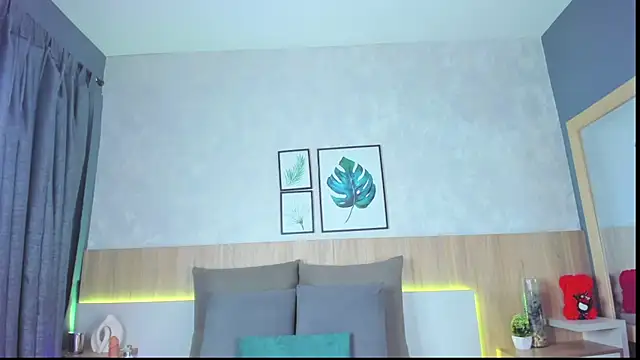 mia gate online show from 11/13/25, 11:31