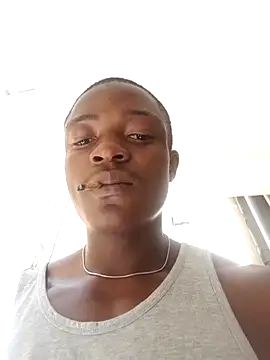 Snapshot of mojeemore chatting on 10/16/25, 10:16 mojeemore online show from 10/16/25, 10:16