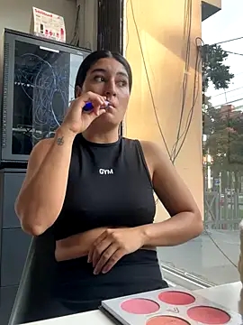 Scarlett 12 online show from 09/12/25, 12:05