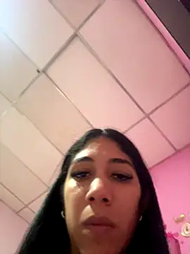 Snapshot of Isabella-2709 chatting on 10/26/25, 04:35 Isabella-2709 online show from 10/26/25, 04:35