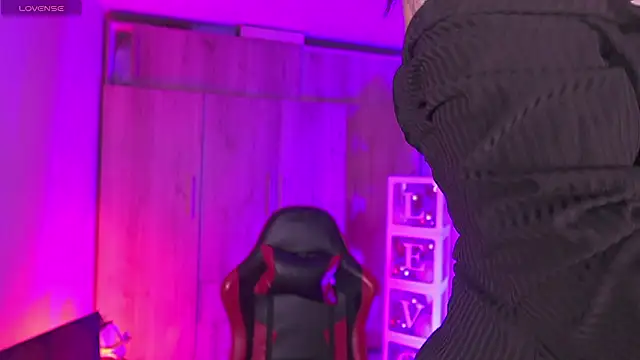 AnnaKimm online show from 02/03/26, 10:59