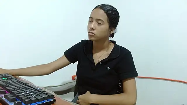 Aura teen hot online show from 10/07/25, 11:35