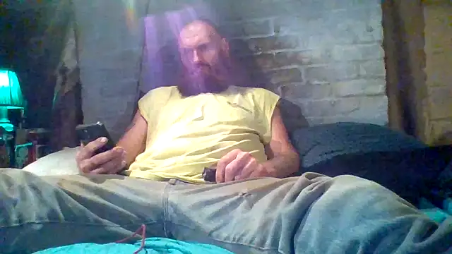 Snapshot of Cowboy815 chatting on 11/06/25, 05:41 Cowboy815 online show from 11/06/25, 05:41