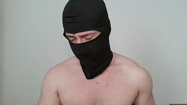 Snapshot of PhantomGent chatting on 04/10/26, 02:11 PhantomGent online show from 04/10/26, 02:11