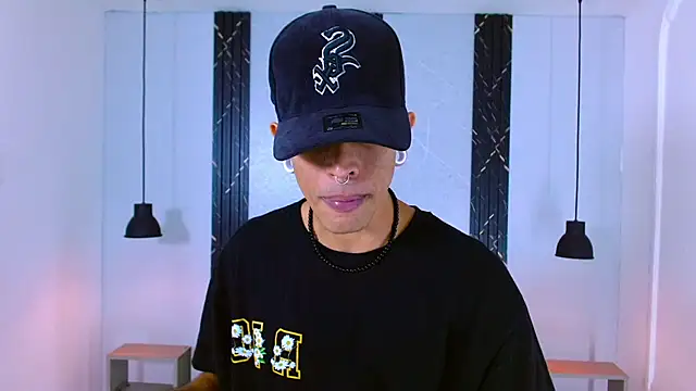 Franvill Trato online show from 10/03/25, 07:22