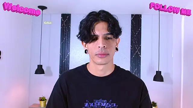 Franvill Trato online show from 10/06/25, 05:32