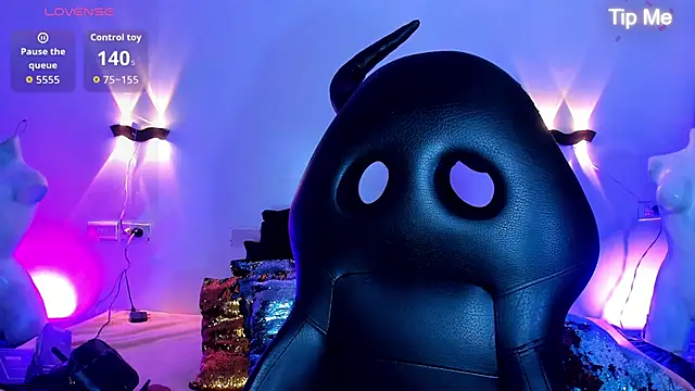 Snapshot of Cristal_Gem1 chatting on 03/06/26, 01:02 Cristal Gem1 online show from 03/06/26, 01:02