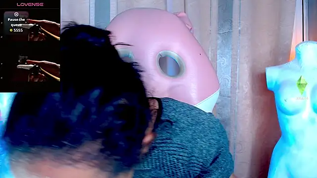 Snapshot of Cristal_Gem1 chatting on 04/04/26, 10:35 Cristal Gem1 online show from 04/04/26, 10:35