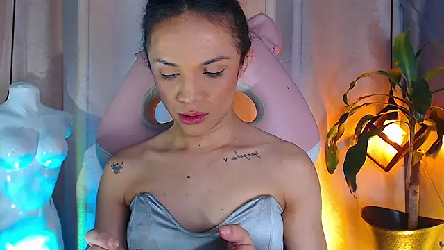 Cristal Gem1 online show from 05/15/26, 11:50