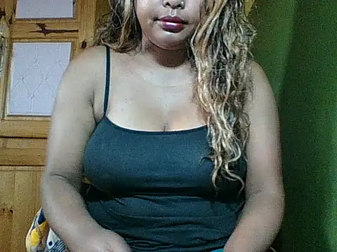 Snapshot of SEXY_METISE chatting on 02/16/26, 03:24 SEXY METISE online show from 02/16/26, 03:24