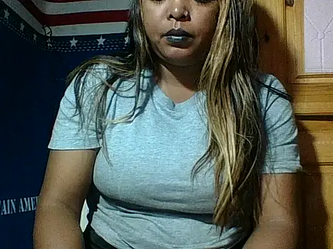 Snapshot of SEXY_METISE chatting on 03/08/26, 07:28 SEXY METISE online show from 03/08/26, 07:28