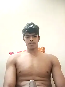 Snapshot of monster_33 chatting on 03/10/26, 12:43 monster 33 online show from 03/10/26, 12:43