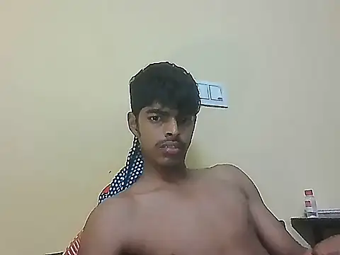 Snapshot of monster_33 chatting on 05/08/26, 01:27 monster 33 online show from 05/08/26, 01:27