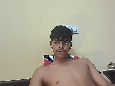 Snapshot of monster_33 chatting on 05/19/26, 07:26 monster 33 online show from 05/19/26, 07:26