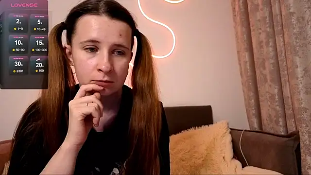  Linett  online show from 11/17/25, 07:41