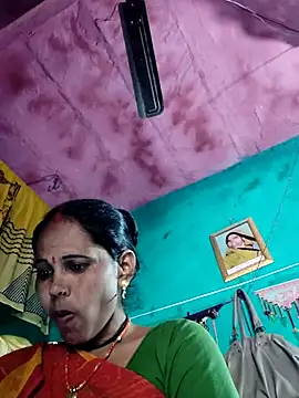 Pooja750 online show from 01/13/26, 08:41