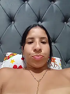 Snapshot of Liagni0 chatting on 02/13/26, 04:41 Liagni0 online show from 02/13/26, 04:41