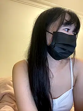 Snapshot of Minnie-2025 chatting on 10/16/25, 04:41 Minnie-2025 online show from 10/16/25, 04:41