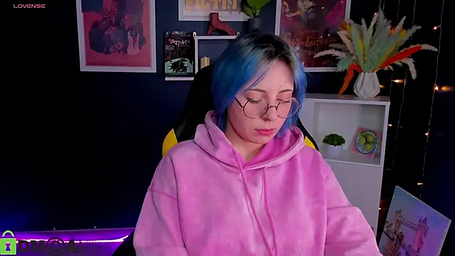 Penny Stanley online show from 11/19/25, 02:00