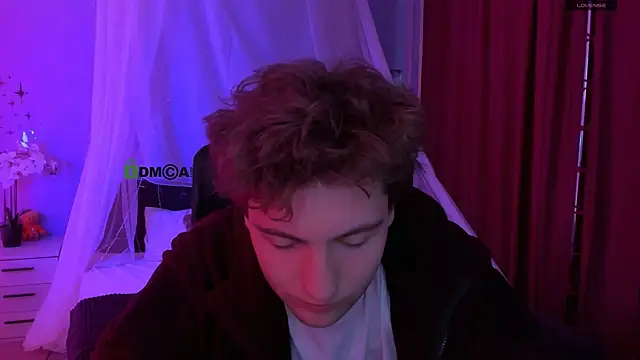 Snapshot of joseph_bear_ chatting on 04/20/26, 08:50 joseph bear online show from 04/20/26, 08:50