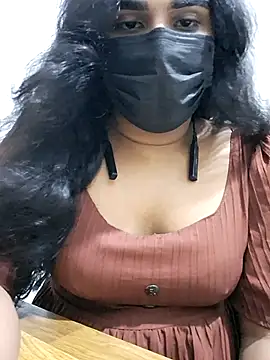 Snapshot of BeautyGirl_sara chatting on 09/28/25, 01:38 BeautyGirl sara online show from 09/28/25, 01:38