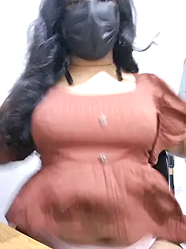 Snapshot of BeautyGirl_sara chatting on 10/10/25, 05:34 BeautyGirl sara online show from 10/10/25, 05:34