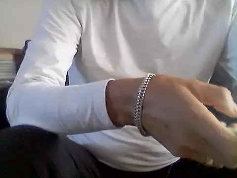 Snapshot of slaveman4you chatting on 11/05/25, 01:00 slaveman4you online show from 11/05/25, 01:00