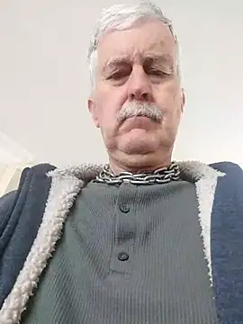 Snapshot of slaveman4you chatting on 03/20/26, 09:14 slaveman4you online show from 03/20/26, 09:14
