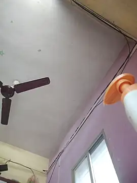 riyamore9623 online show from 12/01/25, 08:41