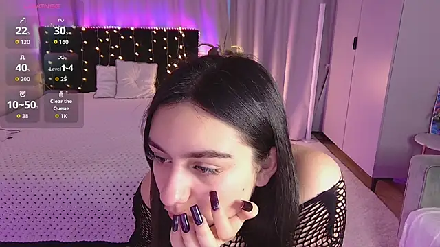 Snapshot of Lola_Sparks chatting on 09/27/25, 04:17 Lola Sparks online show from 09/27/25, 04:17