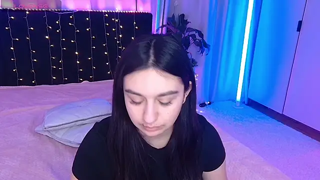 Snapshot of Lola_Sparks chatting on 11/29/25, 06:38 Lola Sparks online show from 11/29/25, 06:38