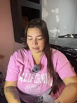 Snapshot of sarahreyess_11 chatting on 03/05/26, 10:55 sarahreyess 11 online show from 03/05/26, 10:55