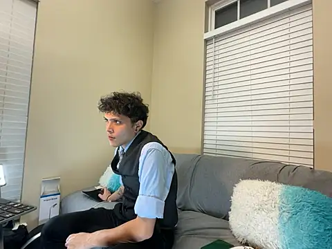 Snapshot of MaxAdamz chatting on 12/21/25, 05:36 MaxAdamz online show from 12/21/25, 05:36