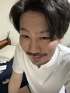 Snapshot of Arista_09 chatting on 04/09/26, 06:24 Arista 09 online show from 04/09/26, 06:24