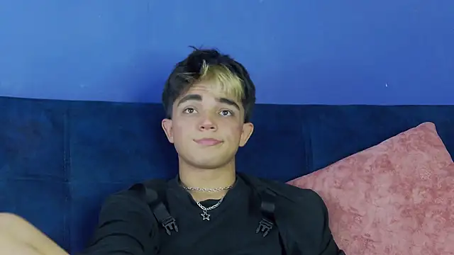 LucaDelart online show from 09/11/25, 12:27