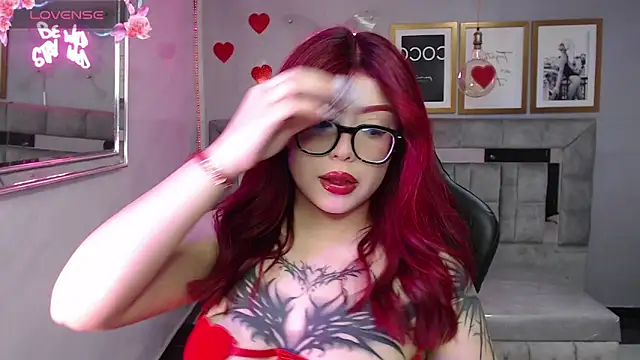 Snapshot of Red_Bunny_v chatting on 04/11/26, 01:59 Red Bunny v online show from 04/11/26, 01:59