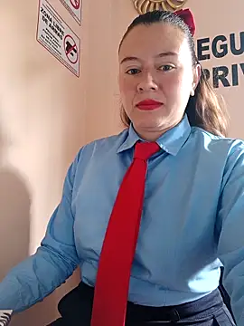Snapshot of Hannah-colx chatting on 05/11/26, 04:04 Hannah-colx online show from 05/11/26, 04:04