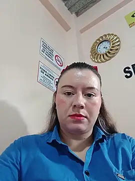 Snapshot of Hannah-colx chatting on 05/26/26, 01:29 Hannah-colx online show from 05/26/26, 01:29