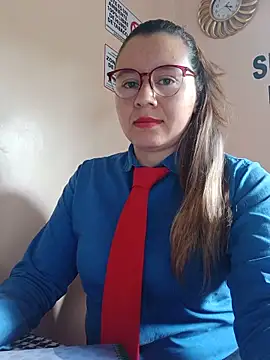 Snapshot of Hannah-colx chatting on 06/08/26, 03:01 Hannah-colx online show from 06/08/26, 03:01