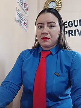 Snapshot of Hannah-colx chatting on 06/11/26, 05:11 Hannah-colx online show from 06/11/26, 05:11