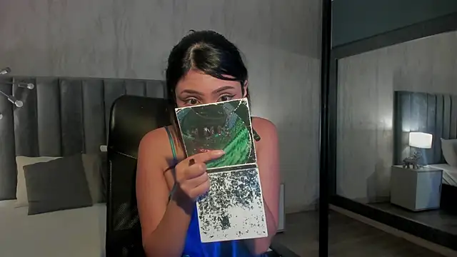 KymRoses online show from 10/16/25, 07:37