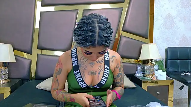 EmilieLake online show from 02/14/26, 08:38