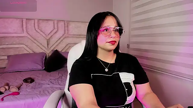  adahara queen online show from 09/30/25, 04:17